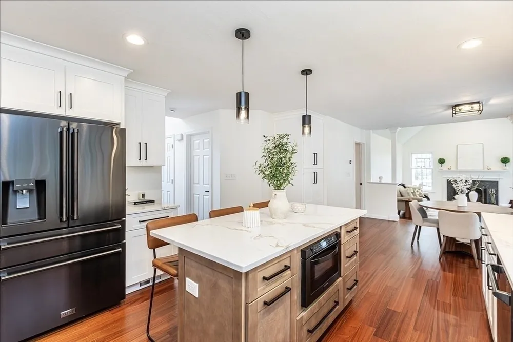 16 Shipley Cir, Westford, MA 01886