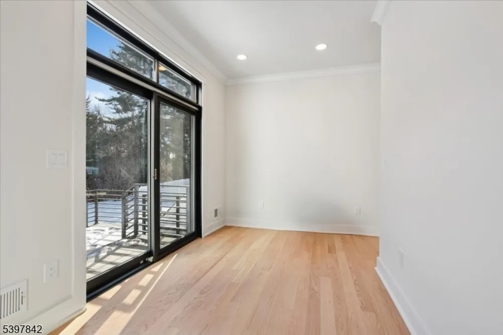 32 Felch Rd, Florham Park, NJ 07932