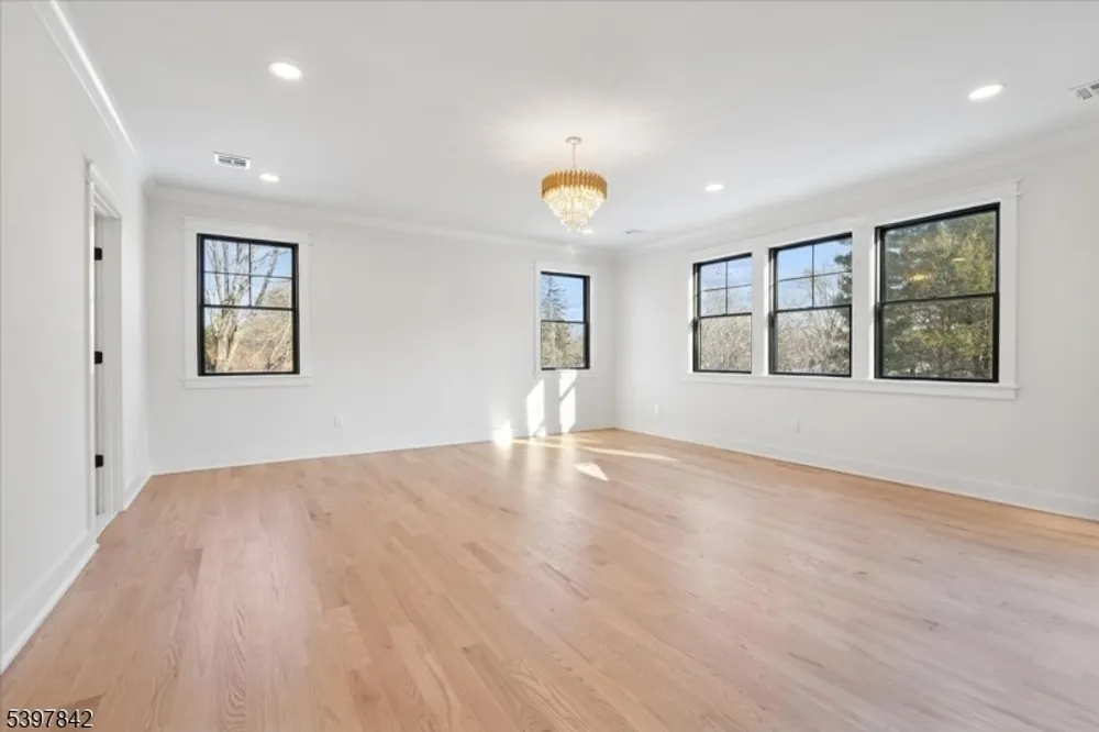 32 Felch Rd, Florham Park, NJ 07932