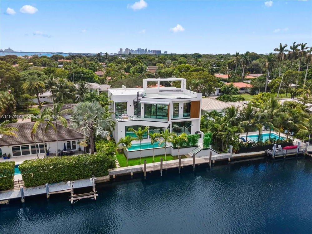 1379 NE 104th St, Miami Shores, FL 33138