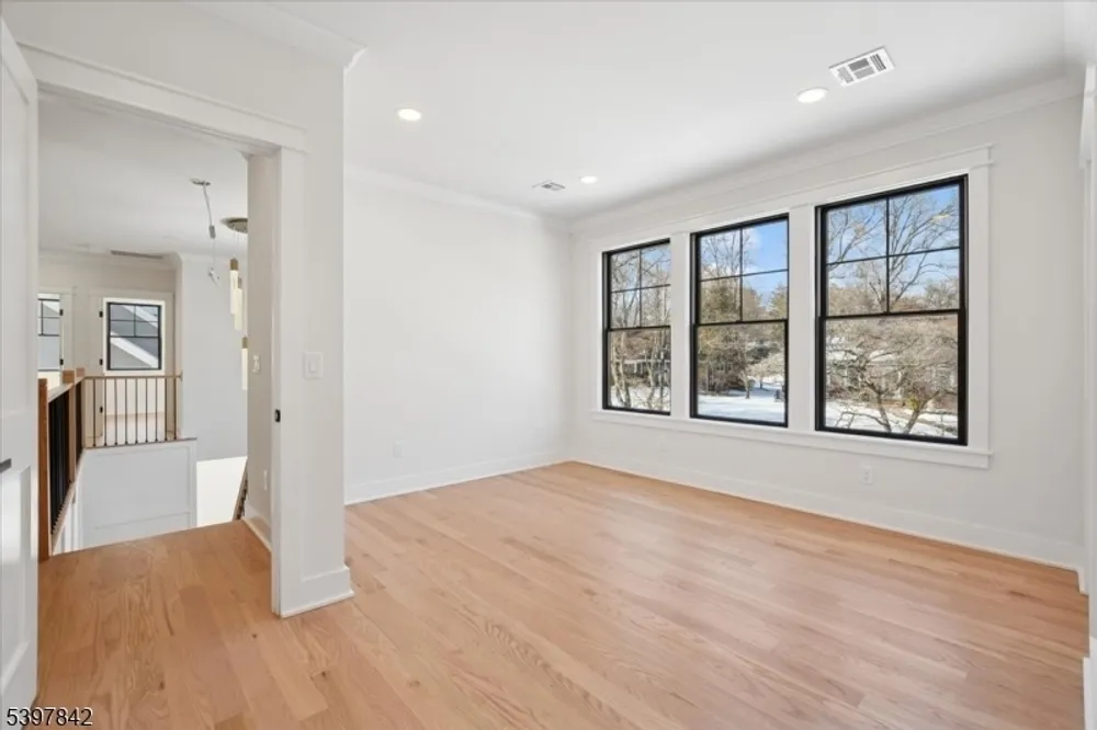 32 Felch Rd, Florham Park, NJ 07932
