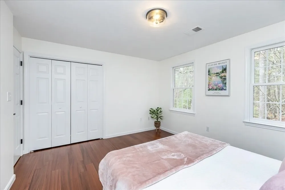 16 Shipley Cir, Westford, MA 01886