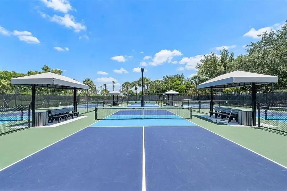 6246 NW 125th Ave, Coral Springs, FL 33076