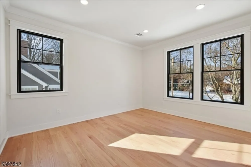 32 Felch Rd, Florham Park, NJ 07932