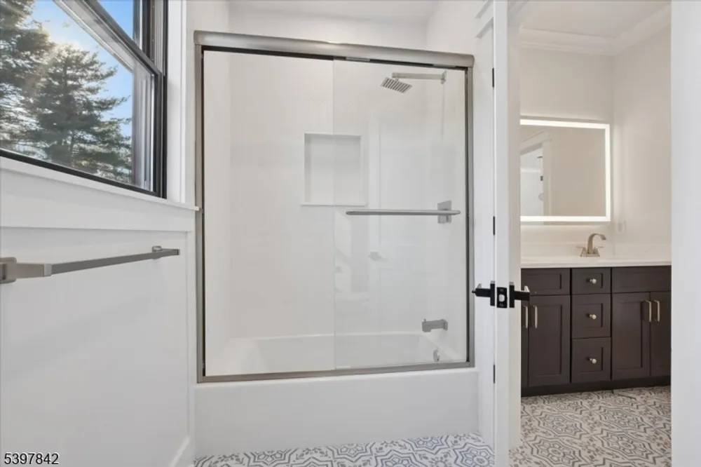 32 Felch Rd, Florham Park, NJ 07932