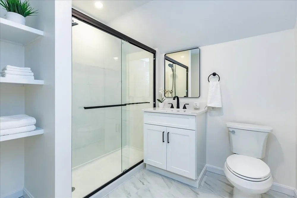 16 Shipley Cir, Westford, MA 01886