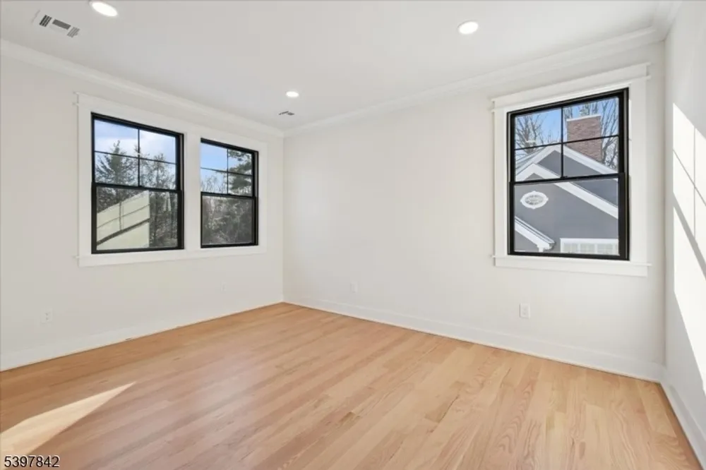 32 Felch Rd, Florham Park, NJ 07932