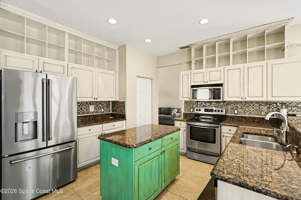 2748 Madrigal Ln, Melbourne, FL 32904