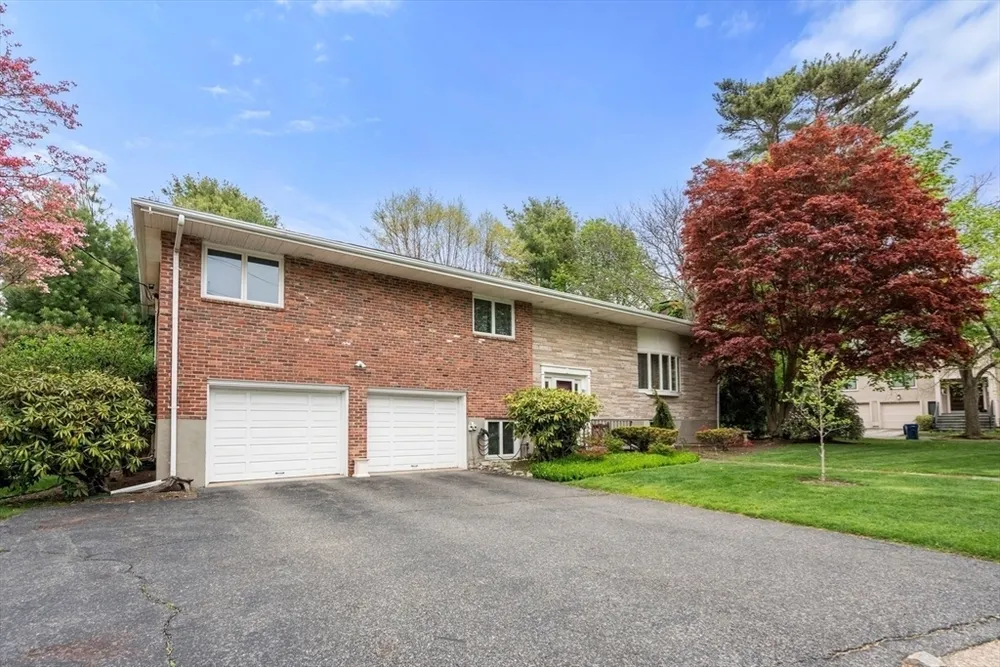 58 Donna Rd, Newton, MA 02459