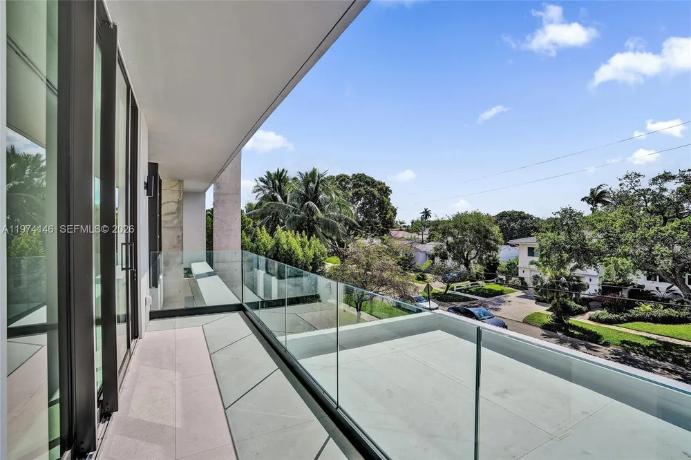 1379 NE 104th St, Miami Shores, FL 33138