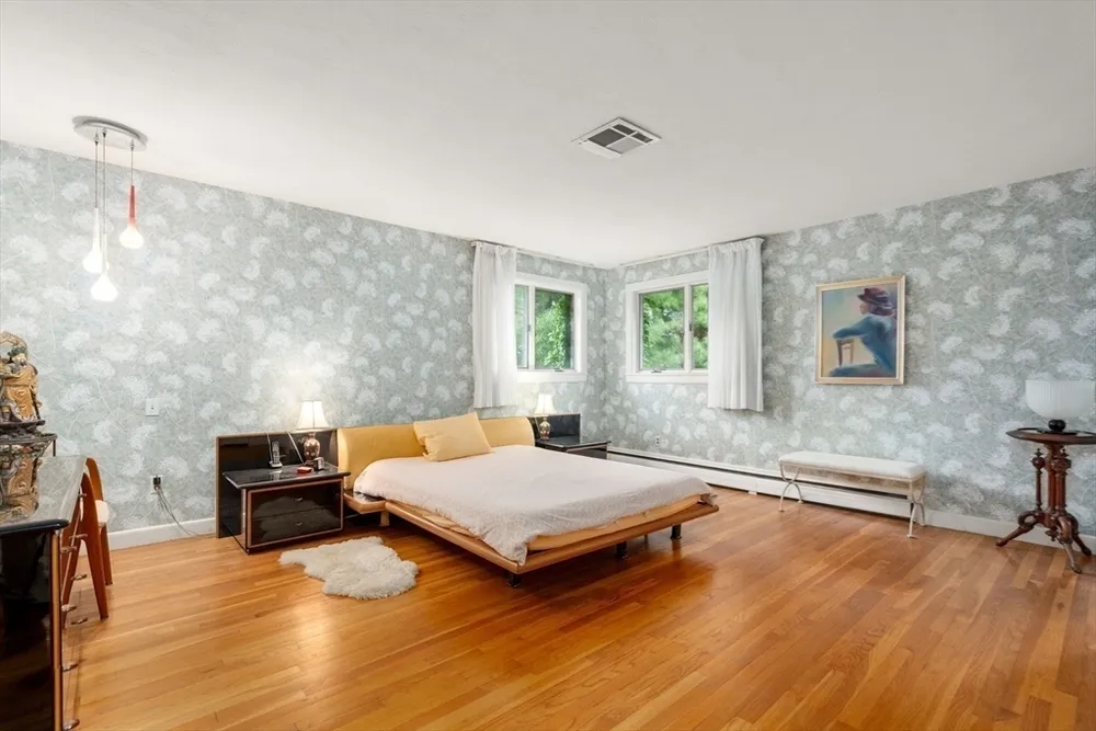 58 Donna Rd, Newton, MA 02459