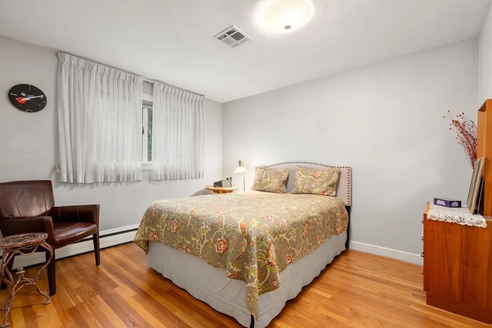 58 Donna Rd, Newton, MA 02459