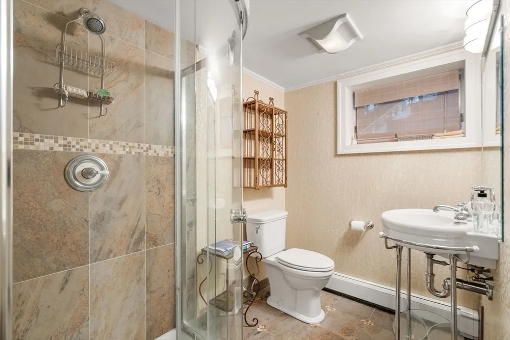 58 Donna Rd, Newton, MA 02459