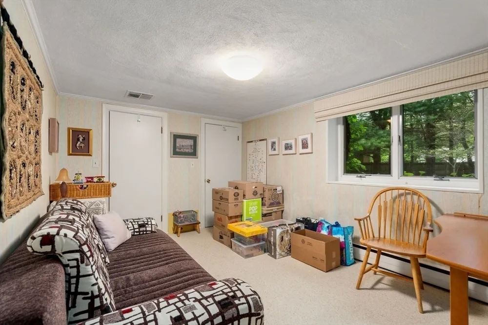 58 Donna Rd, Newton, MA 02459