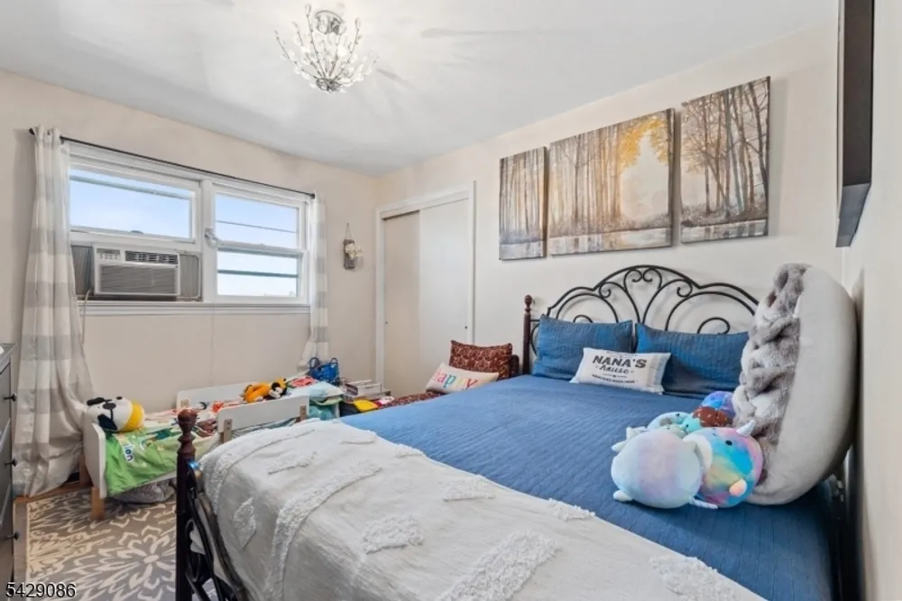 65 Miller Ave, Elmwood Park, NJ 07407