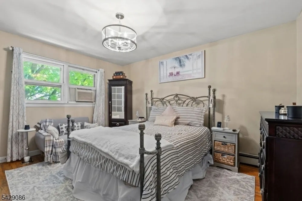 65 Miller Ave, Elmwood Park, NJ 07407