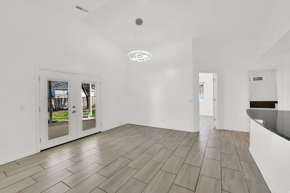 1466 N Lewis Peak Dr, Ogden, UT 84404