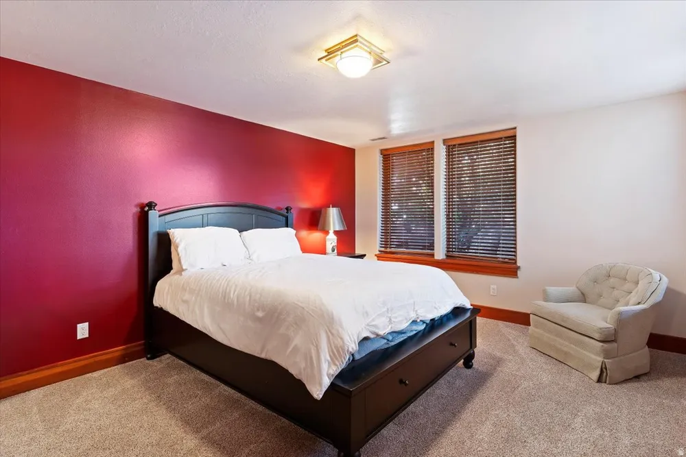 5074 Iroquois Way, Ogden, UT 84403