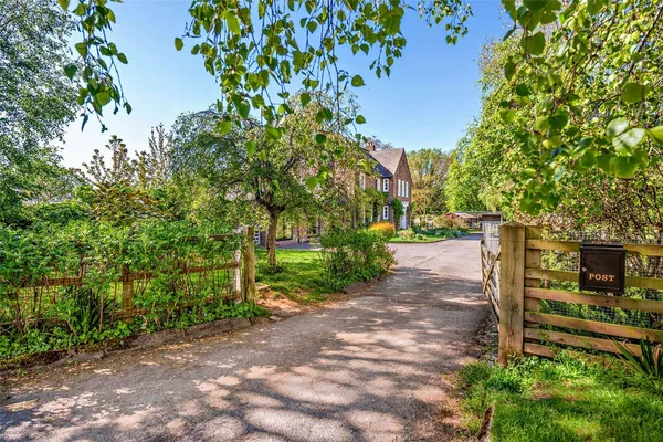 Woodbank Lane, Woodbank, CH1 photo 37