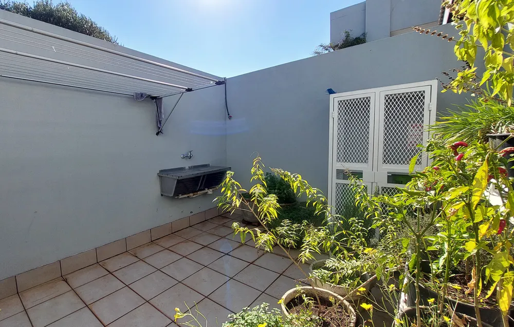 South Africa, North West, Magalies Golf Estate, Magalies River Club Street, 14