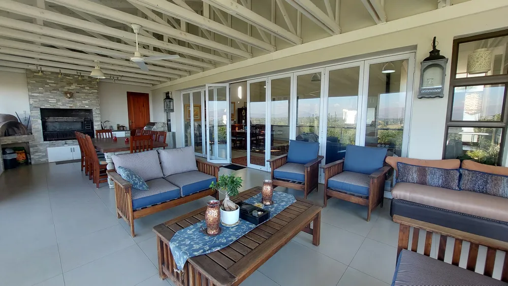 South Africa, North West, Magalies Golf Estate, Magalies River Club Street, 14