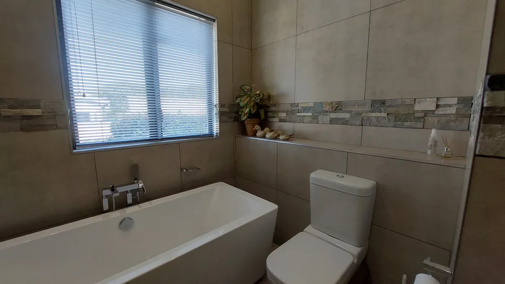 South Africa, North West, Magalies Golf Estate, Magalies River Club Street, 14