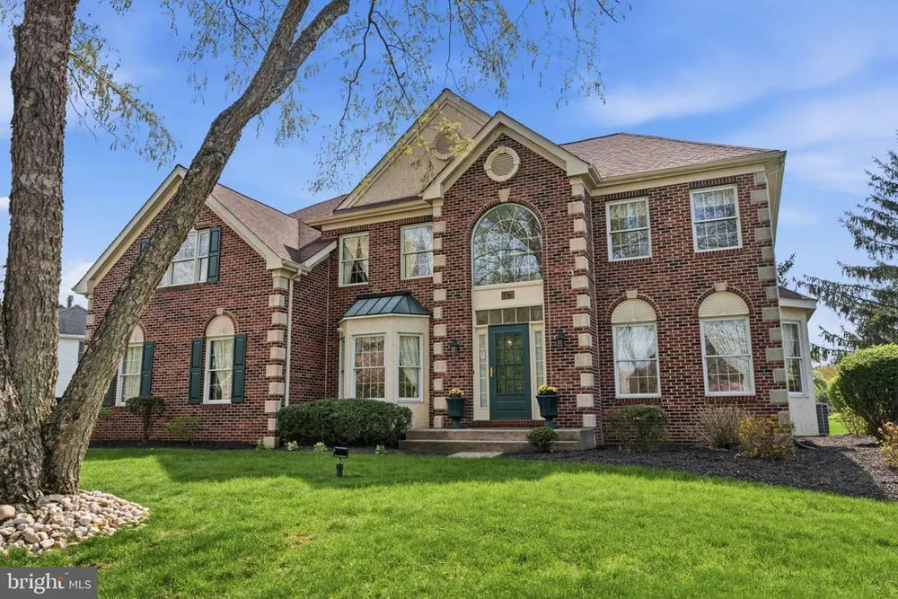 1479 Greenmeadows Rd, Yardley, PA 19067