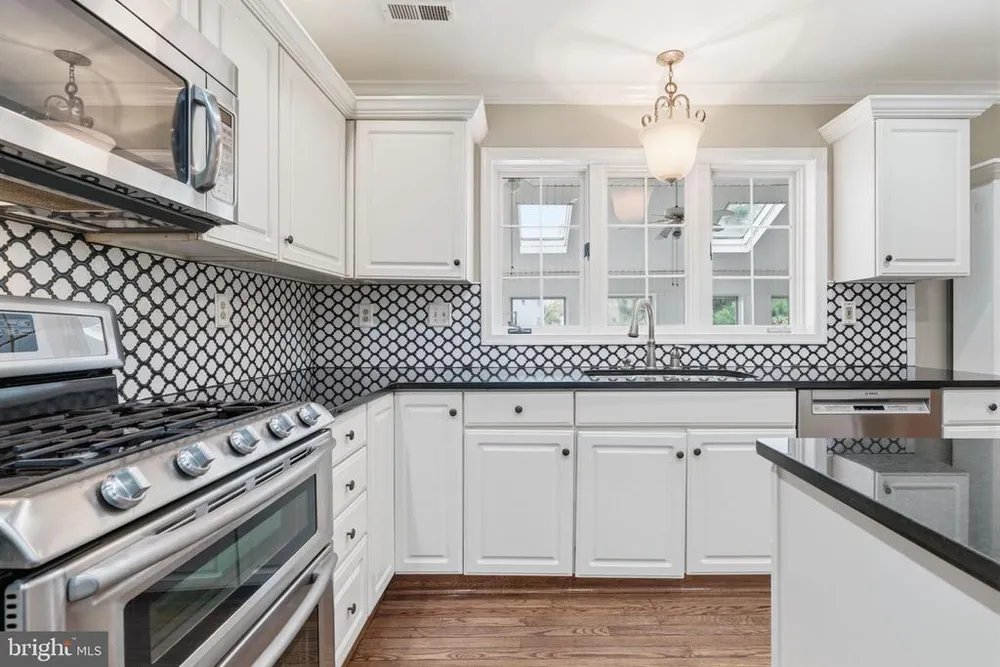 1479 Greenmeadows Rd, Yardley, PA 19067