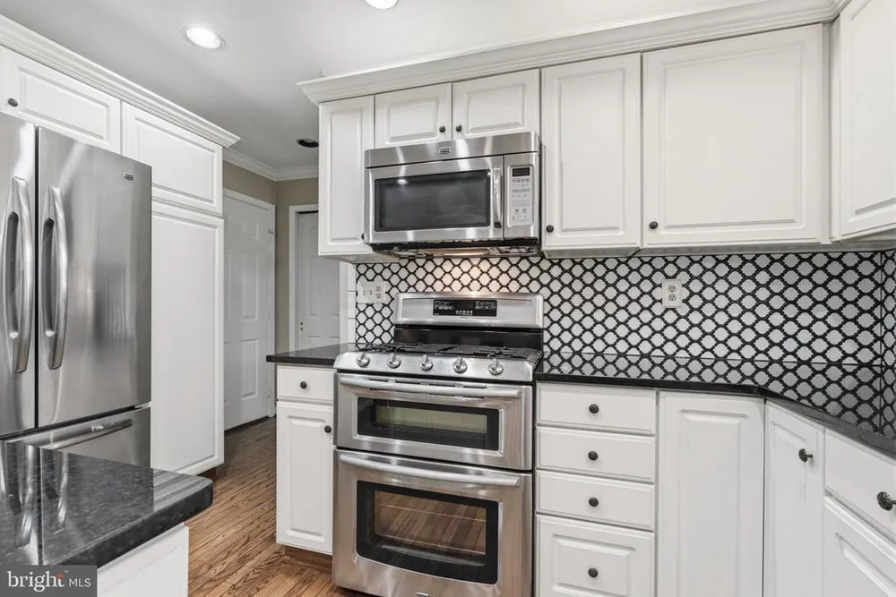 1479 Greenmeadows Rd, Yardley, PA 19067