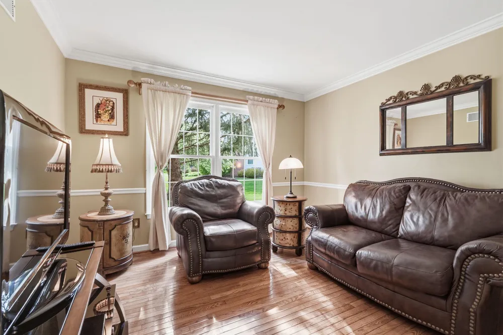 1479 Greenmeadows Rd, Yardley, PA 19067