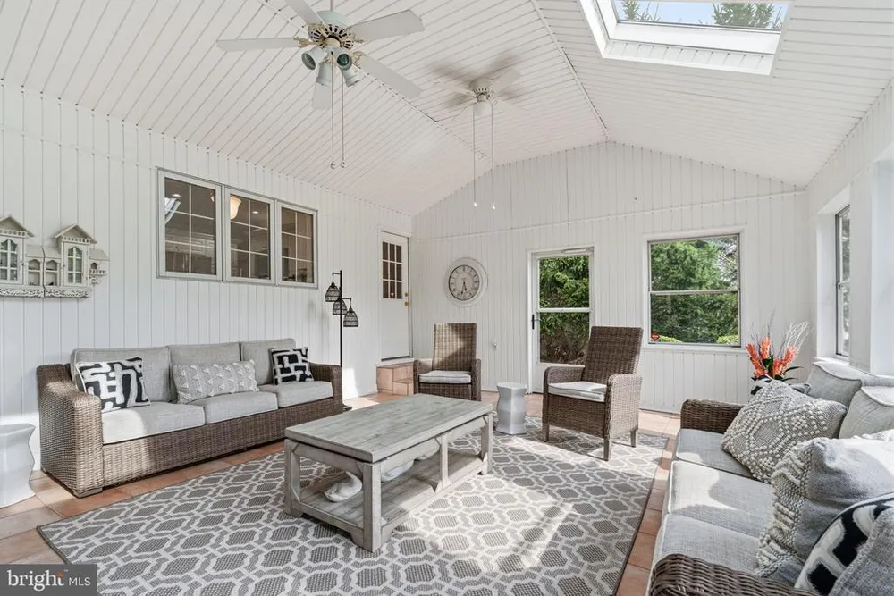 1479 Greenmeadows Rd, Yardley, PA 19067