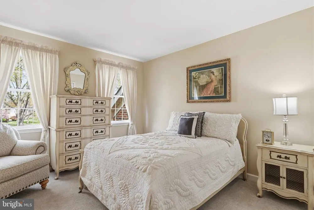 1479 Greenmeadows Rd, Yardley, PA 19067