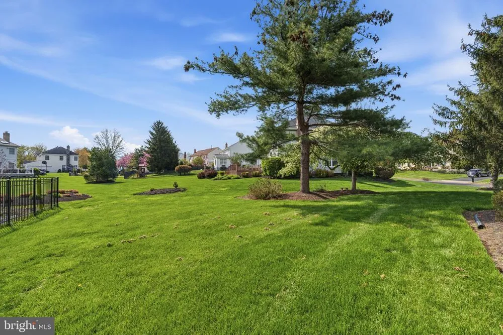 1479 Greenmeadows Rd, Yardley, PA 19067