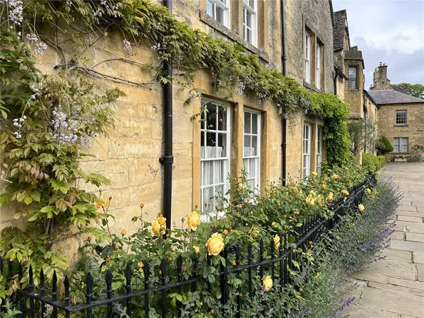 High Street, Chipping Campden, GL55 photo 20