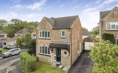 Kestrel Close, Okehampton