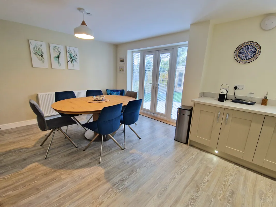 LLYS PENFRO, NEWTON, PORTHCAWL, CF36 5NQ