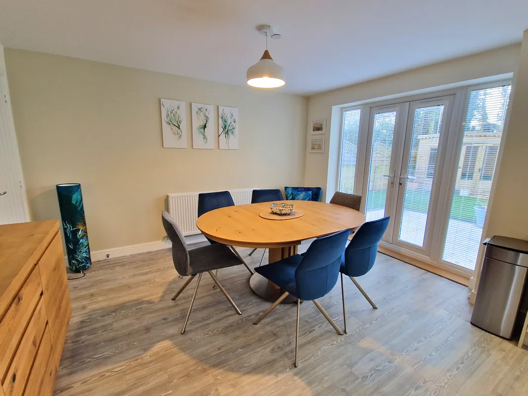 LLYS PENFRO, NEWTON, PORTHCAWL, CF36 5NQ