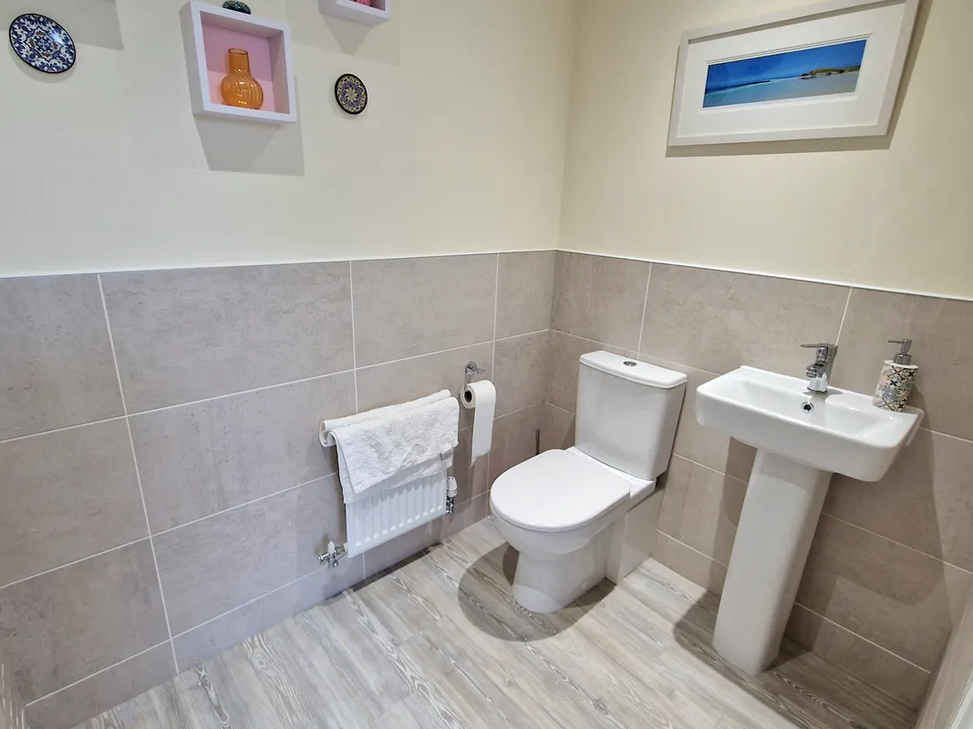 LLYS PENFRO, NEWTON, PORTHCAWL, CF36 5NQ