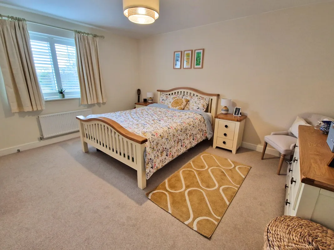 LLYS PENFRO, NEWTON, PORTHCAWL, CF36 5NQ