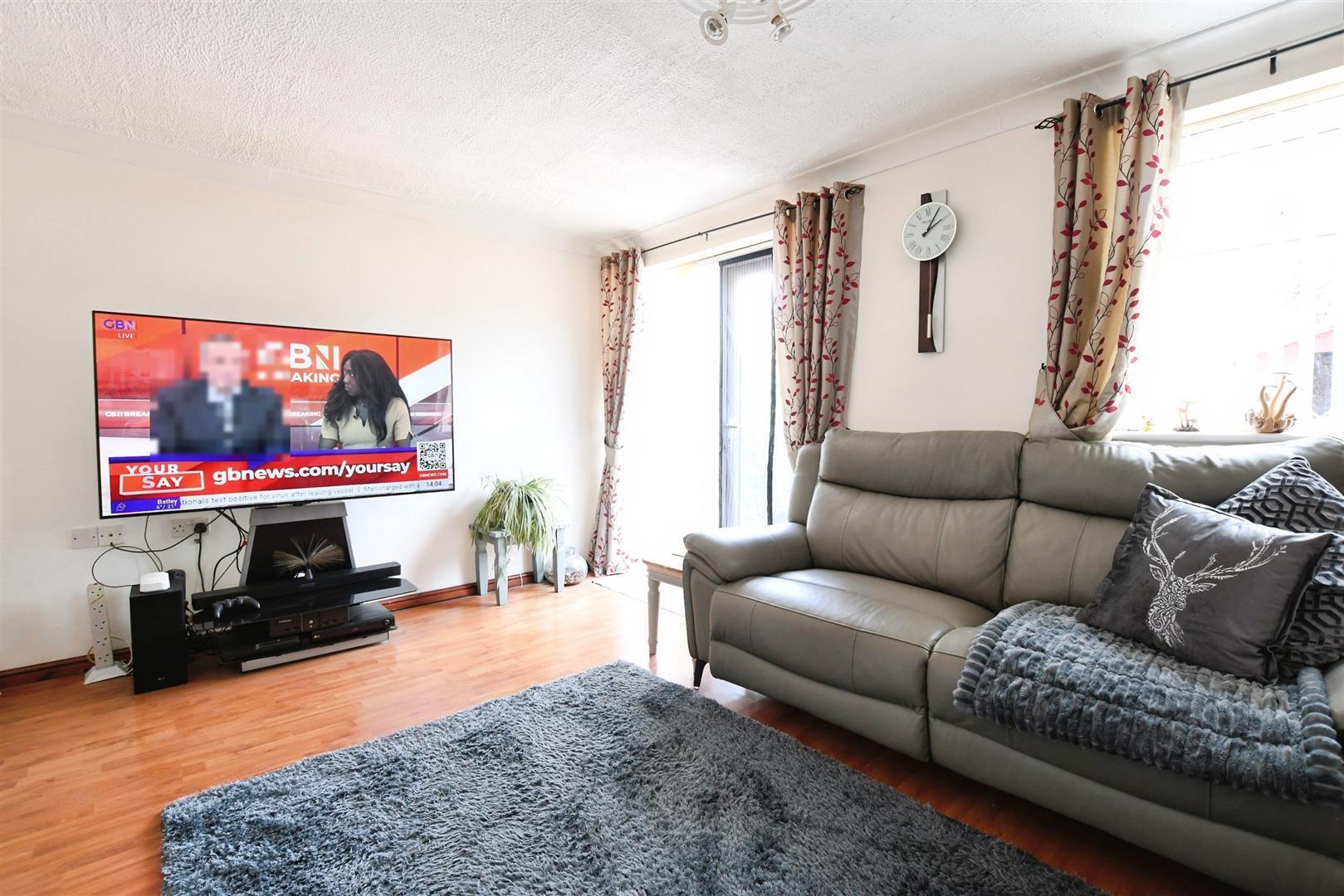 Fulmar Close, Bransholme, Hull Image 6