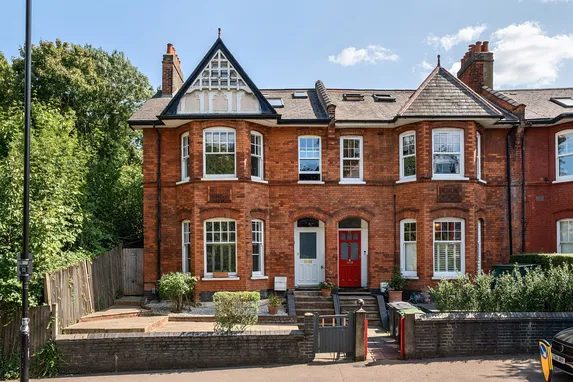 Park Avenue, London, N22
