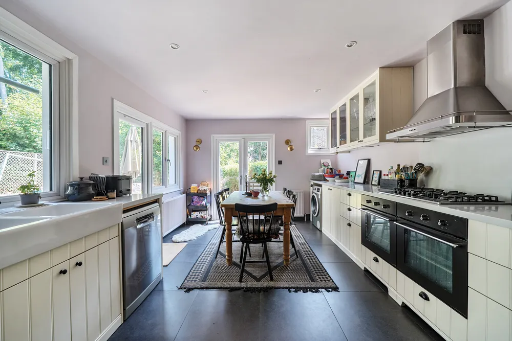 Park Avenue, London, N22