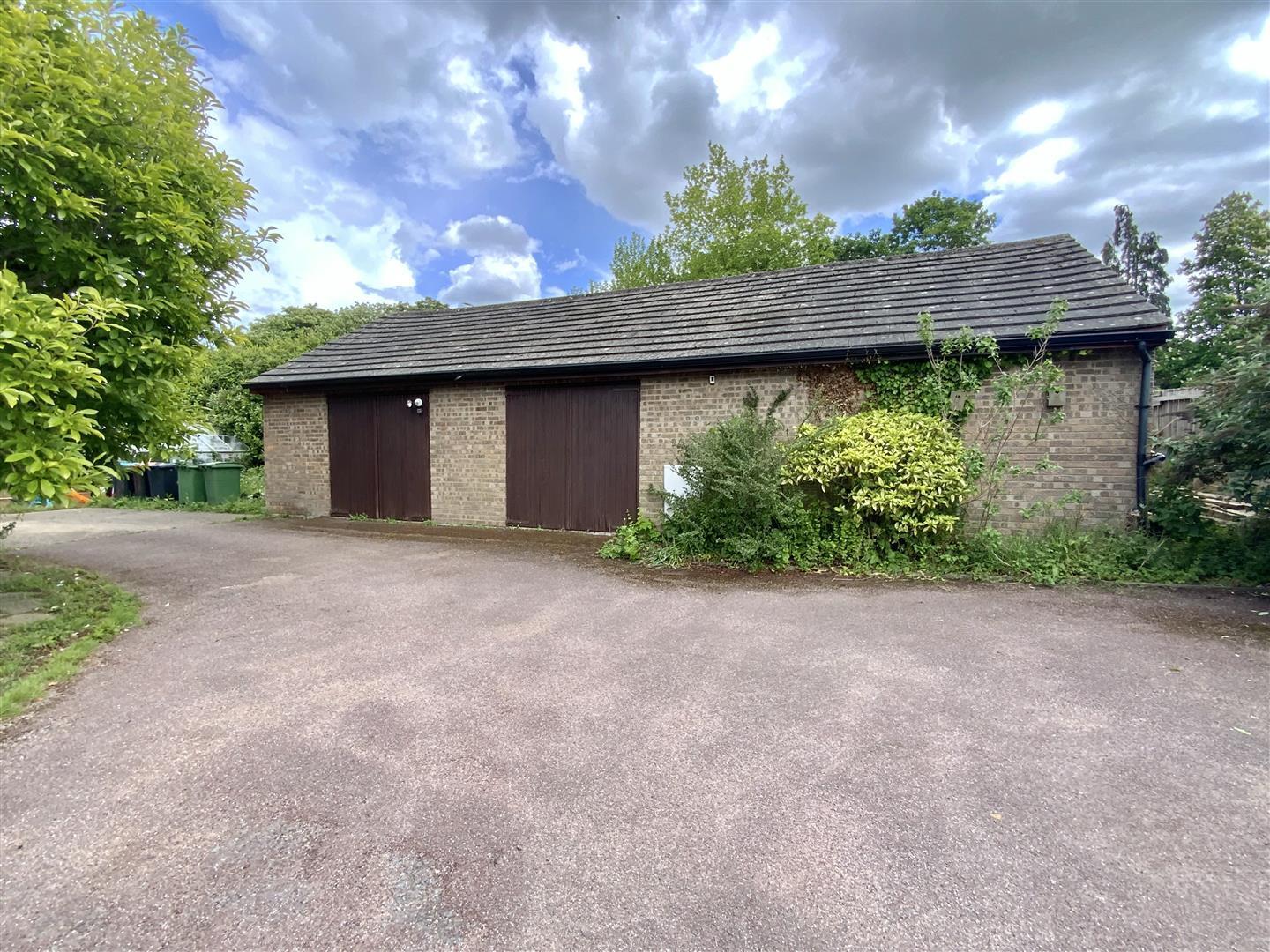 Breton, Stony Stratford, Milton Keynes Image 20