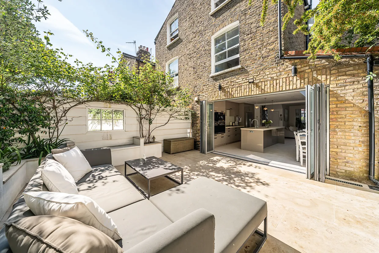 Narbonne Avenue, London, SW4 photo 11