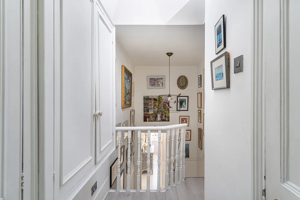 Narbonne Avenue, London, SW4 photo 21