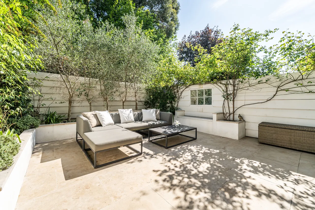 Narbonne Avenue, London, SW4 photo 31