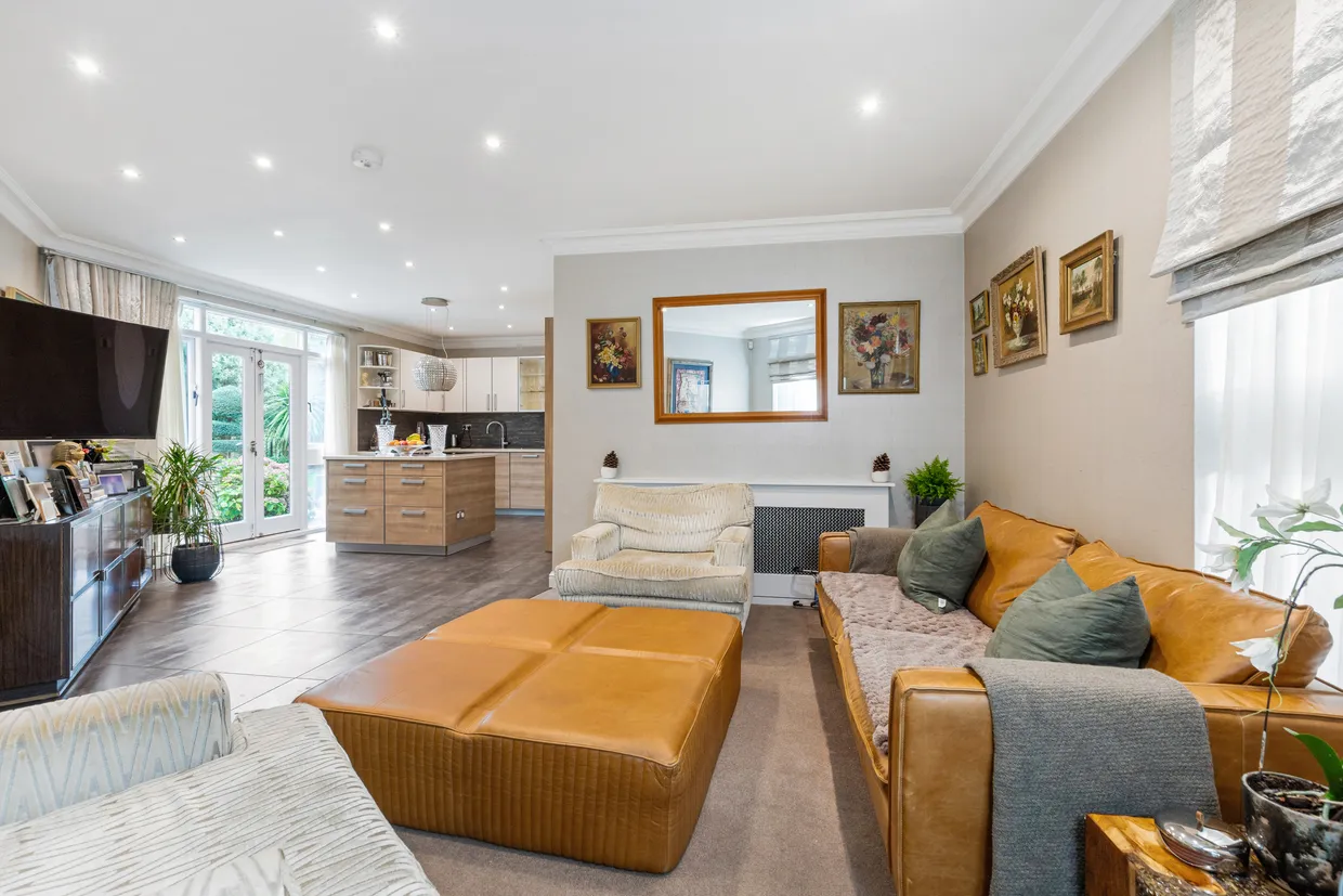 Laurino Place, Bushey, WD23 photo 7
