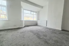 Springhall Drive, HALIFAX