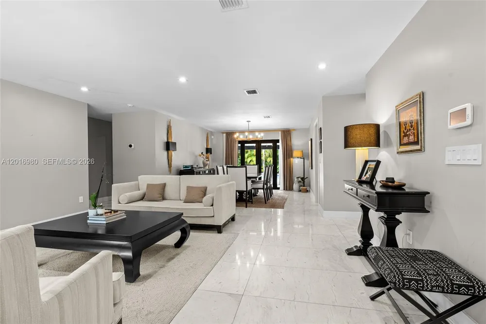 7200 SW 107th Terrace, Pinecrest, FL 33156