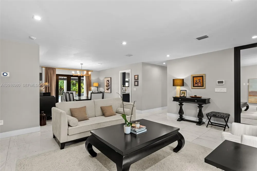 7200 SW 107th Terrace, Pinecrest, FL 33156